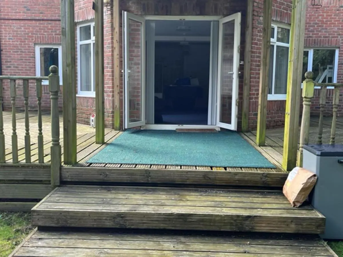 Blaydonburn - Sleeps 4 5 - Parking - Hottub - Yard Apartment